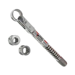 Ratchet universal head size: 6.35mm hex (4.0mm square available) 